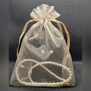 Classic Faux Pearl Necklace & Matching Stud Earring Set Gold Tone Vintage Style